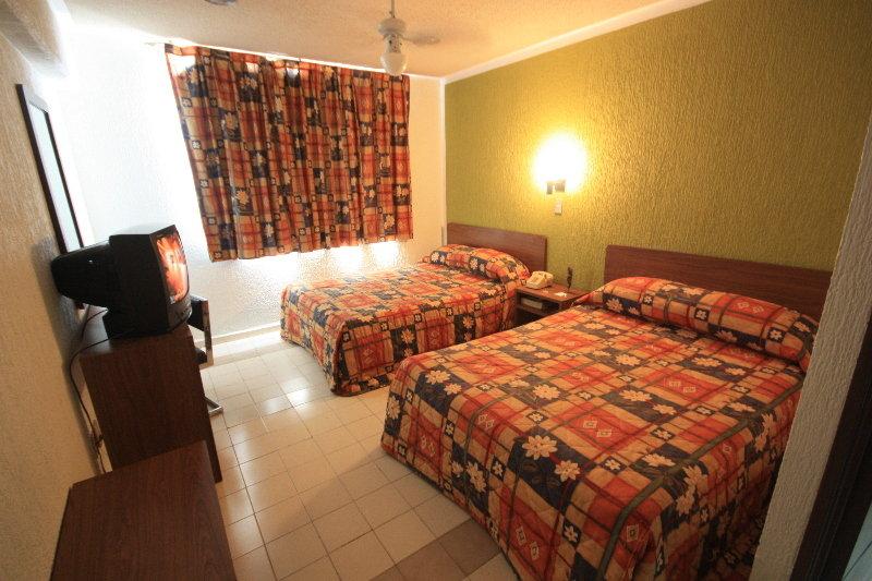 Hotel Terranova León Dış mekan fotoğraf