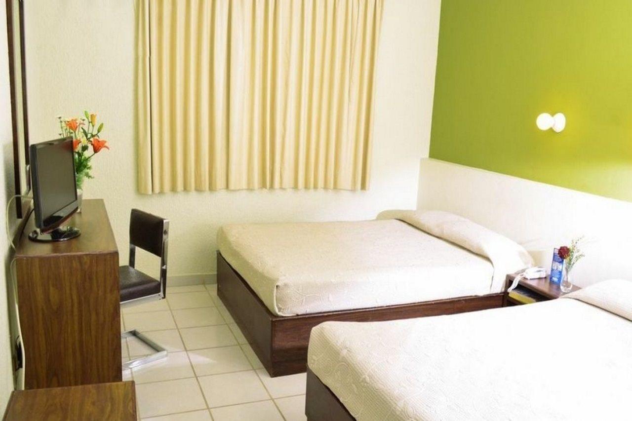 Hotel Terranova León Dış mekan fotoğraf
